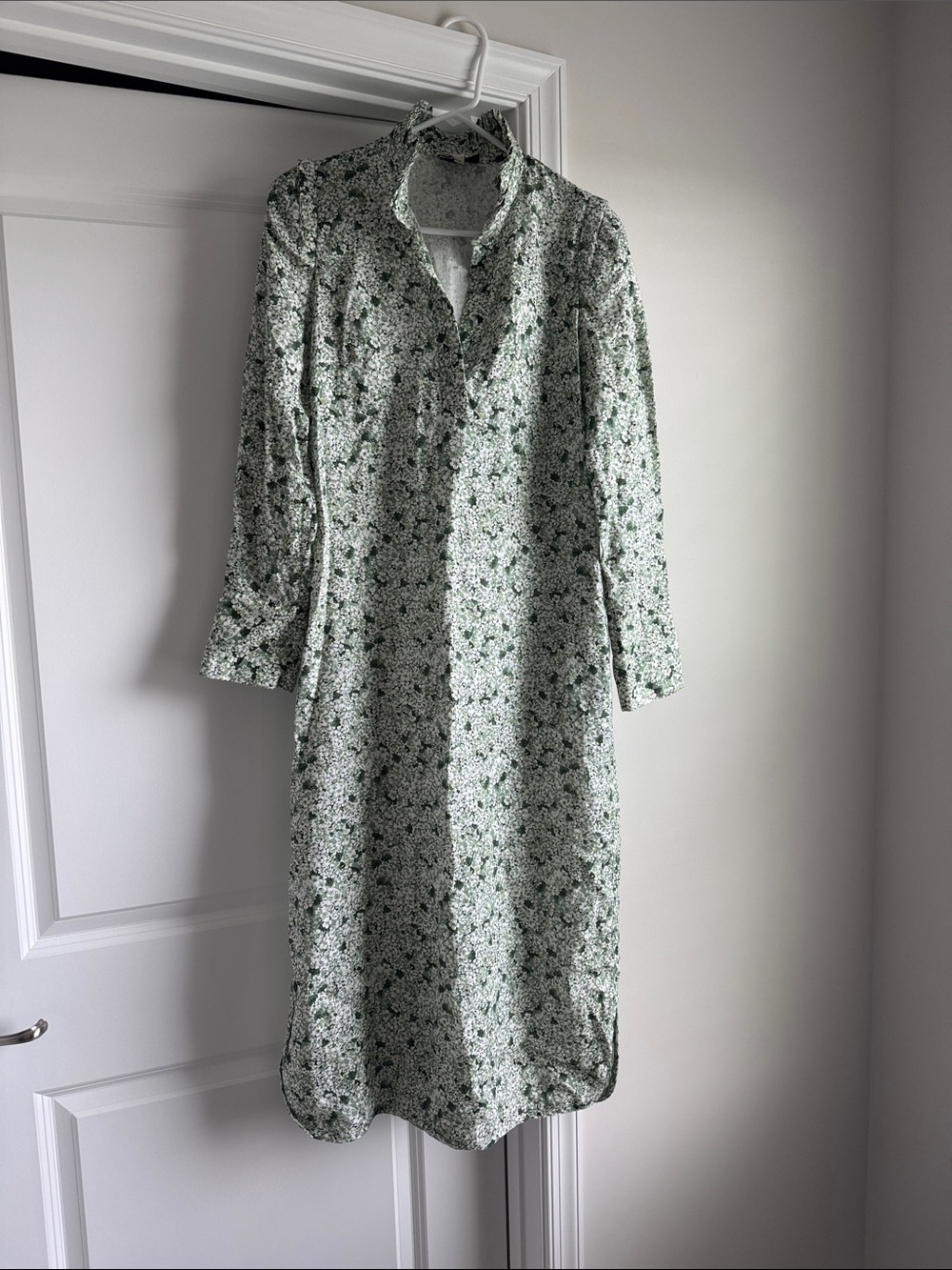 Tuckernuck linen hydrangea print dress